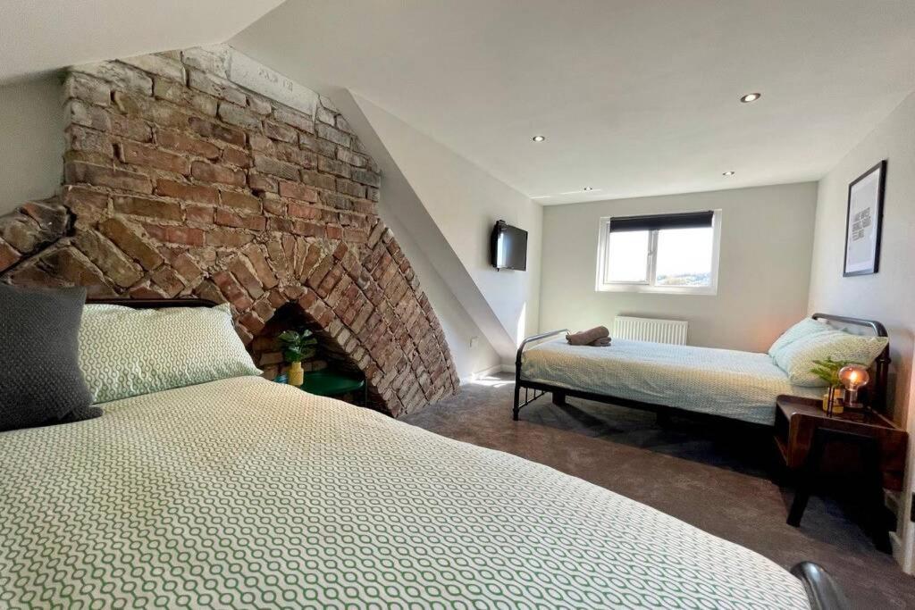 Large House Near Victoria Park For Groups, 10 Mins Bus To City Centre Κάρντιφ Εξωτερικό φωτογραφία