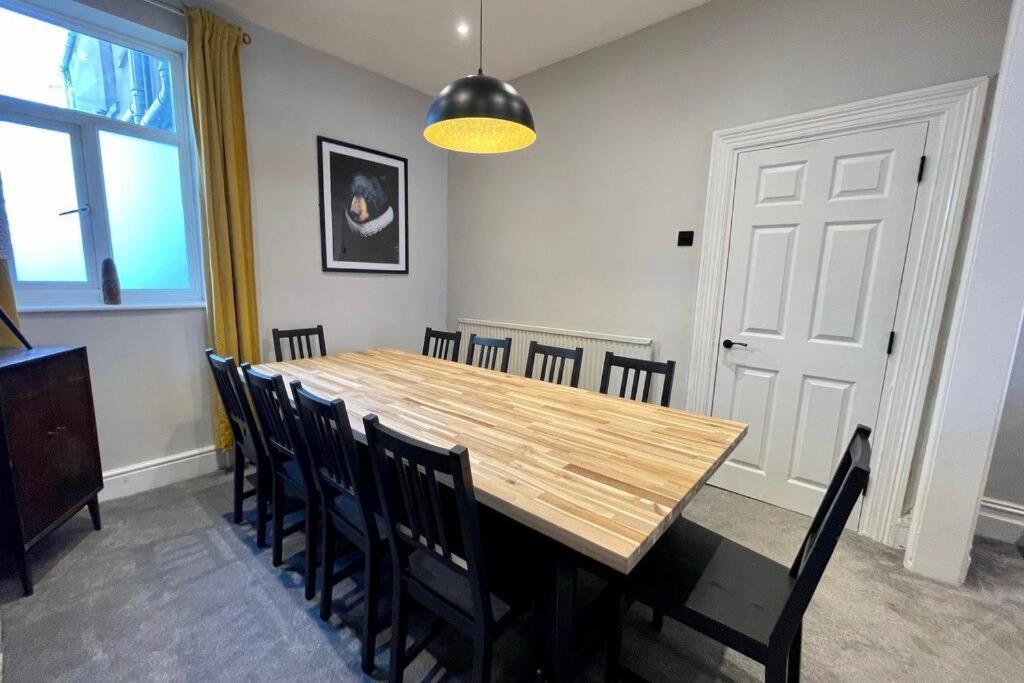 Large House Near Victoria Park For Groups, 10 Mins Bus To City Centre Κάρντιφ Εξωτερικό φωτογραφία